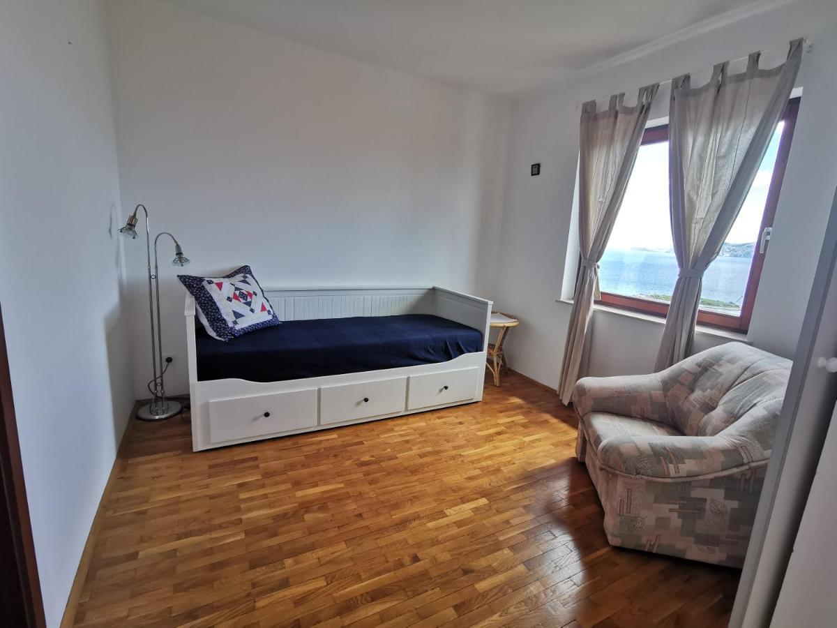 Bura Apartment